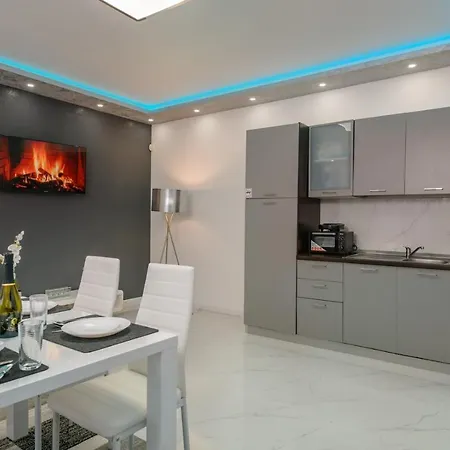 Pensionat Complex White 3*