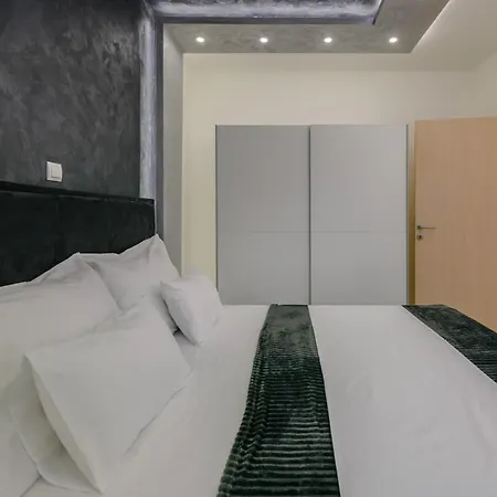 Guest house Complex White