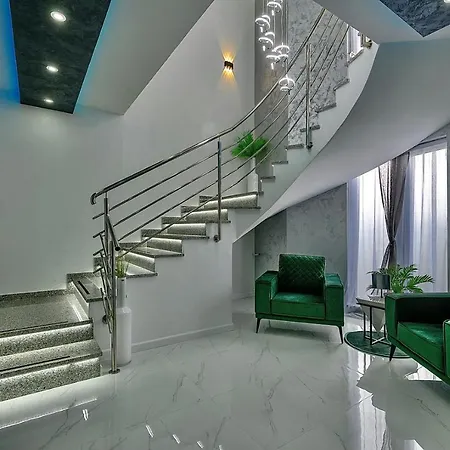 Guest house Complex White *