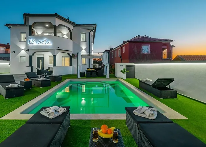 Maison d'hôtes Complex White Pula