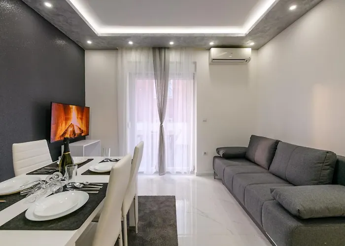 Gæstehus Complex White 3*