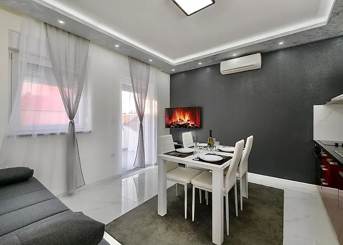 Gæstehus Complex White 3*