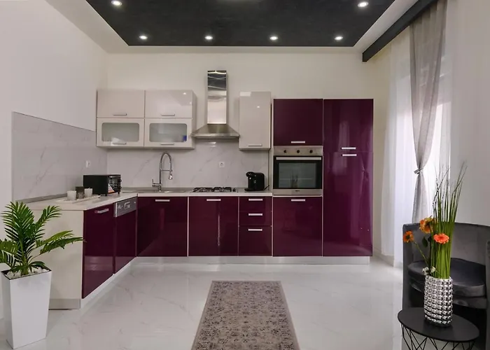 Complex White Gæstehus Pula