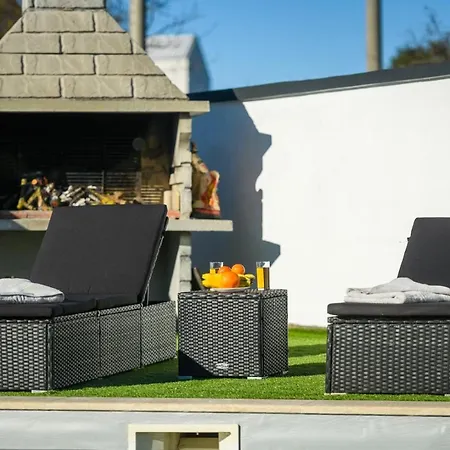 Complex White Πανσιόν