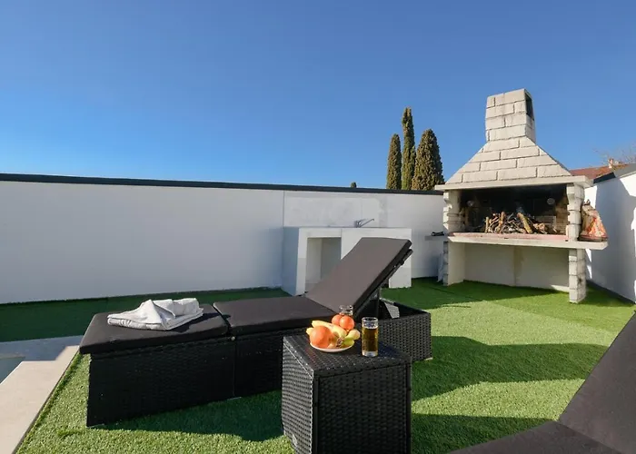 Gostinjska kuća Complex White