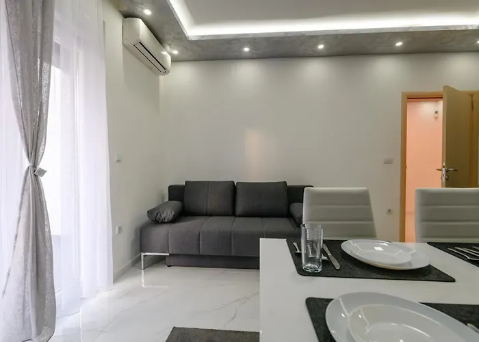 Vendégház Complex White 3*