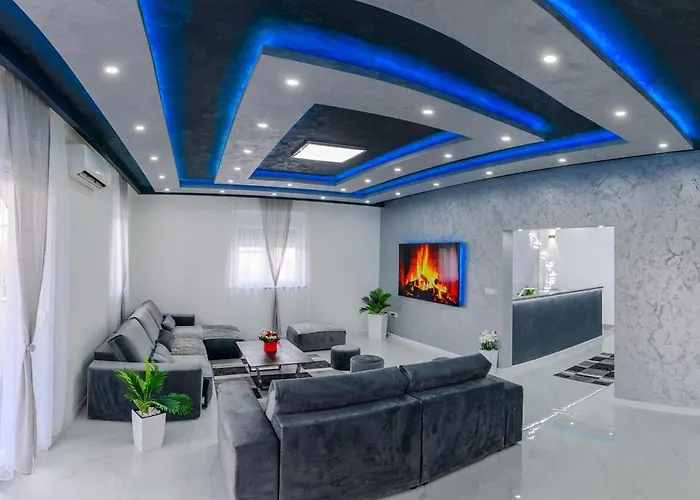 Complex White Vendégház Póla